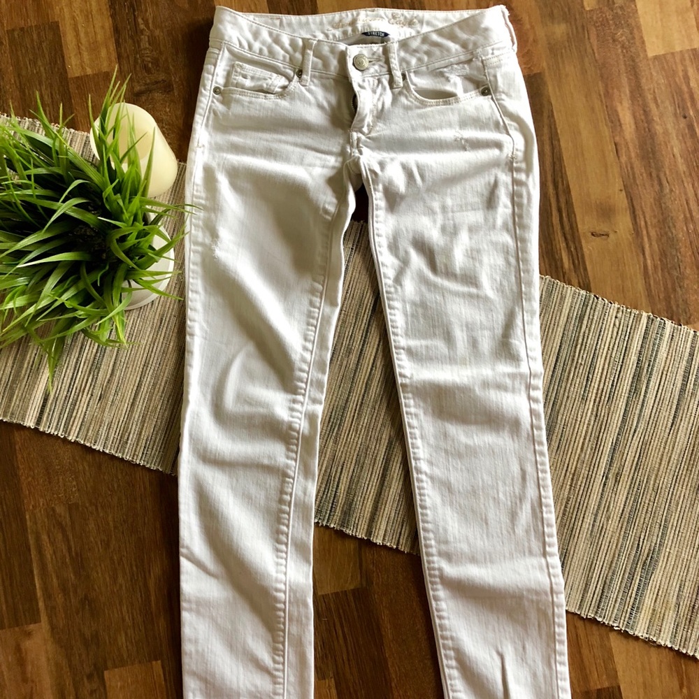 ✨American Eagle White Skinny Jeans Size 00✨